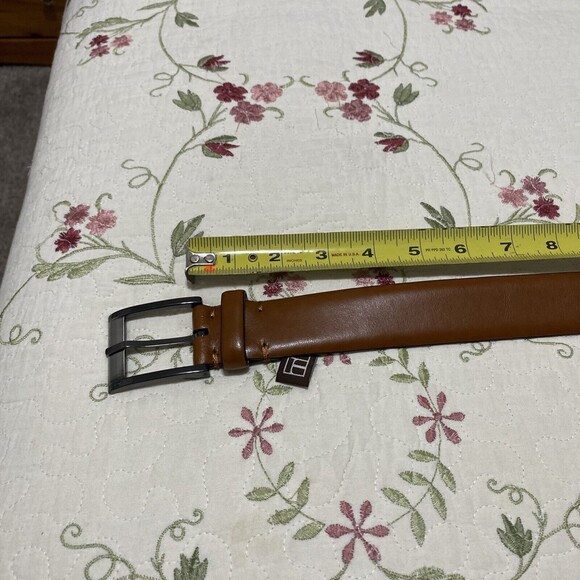 Trafalgar Italian Leather Cameron Brown Leather Belt Size 44 - Picture 12 of 12